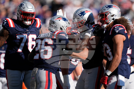 Falcons Patriots Football