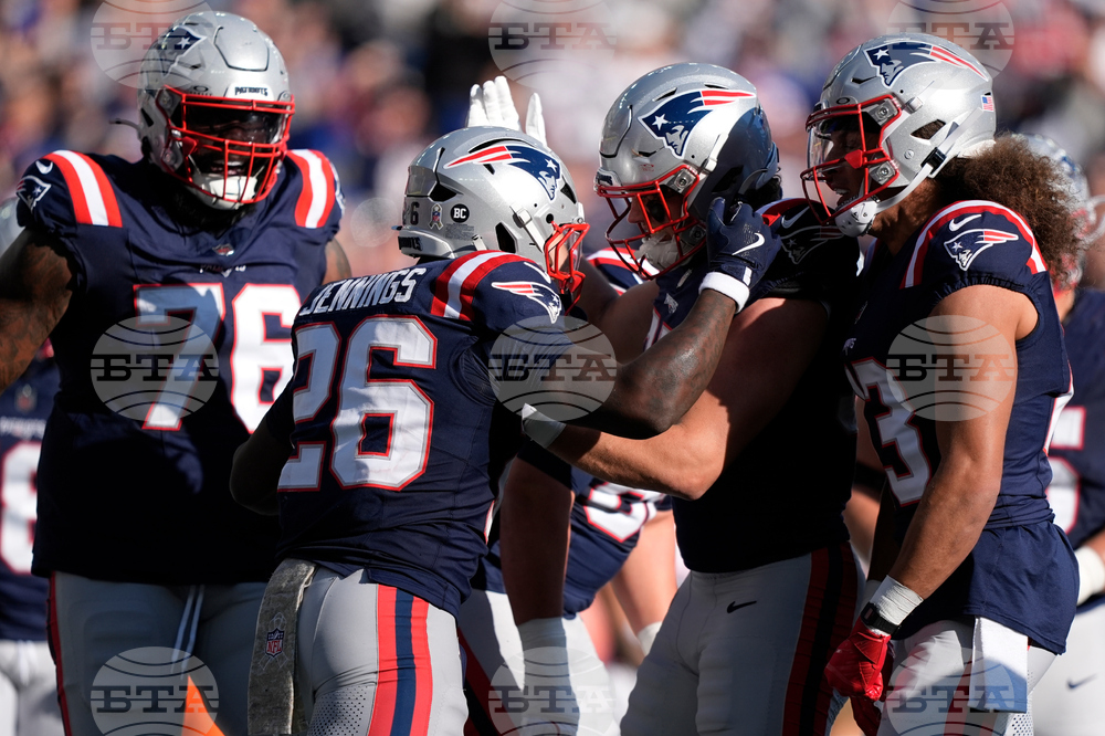 Falcons Patriots Football