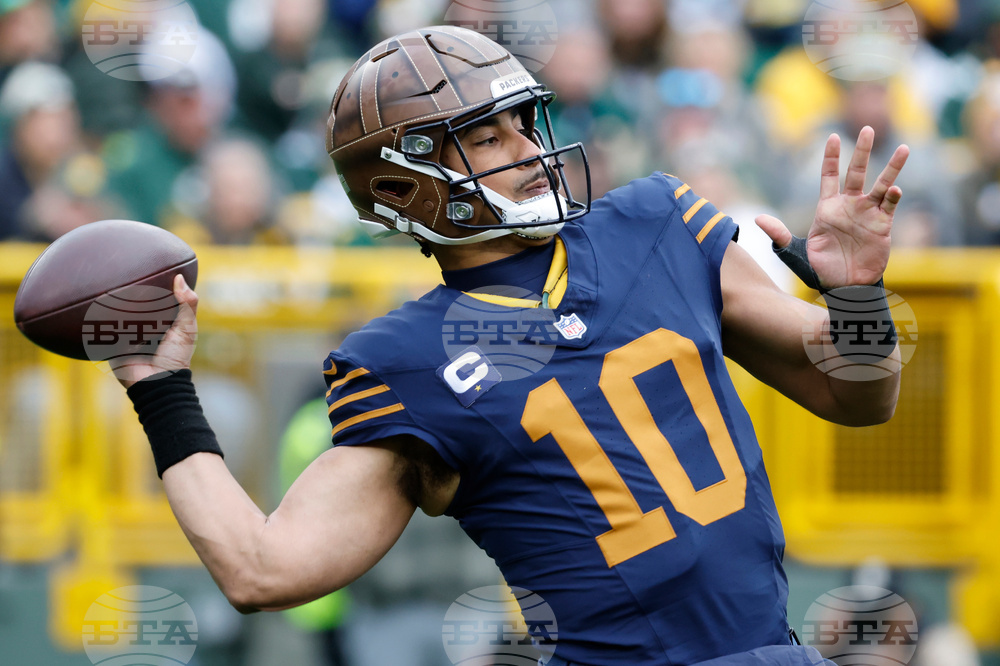 Panthers Packers Football