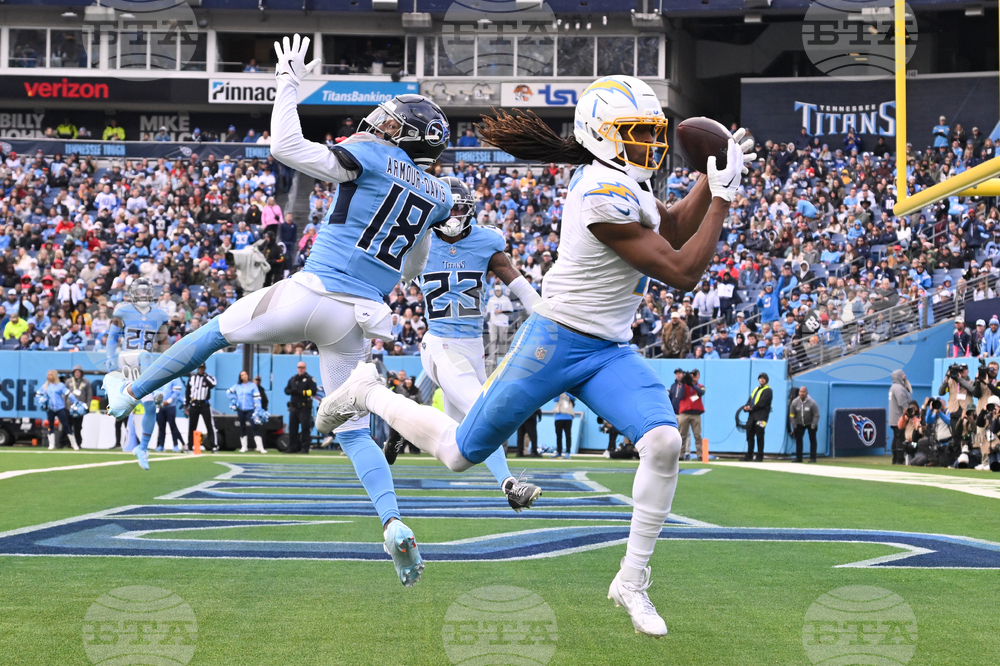 APTOPIX Chargers Titans Football