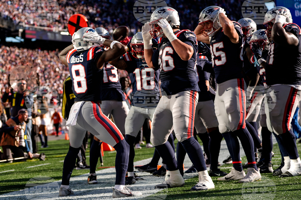 Falcons Patriots Football