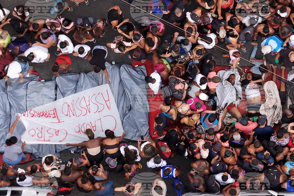 CORRECTION Brazil Gang Raid