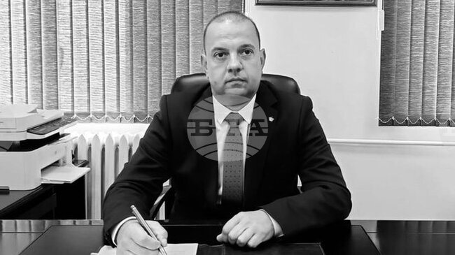 Почина изпълнителният директор на Българската агенция по безопасност на храните д-р Светлозар Патарински, съобщиха от земеделското министерство