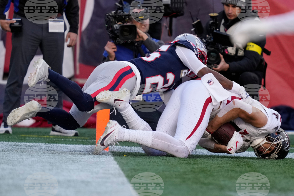 Falcons Patriots Football