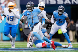 Chargers Titans Football