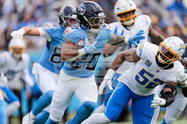 Chargers Titans Football