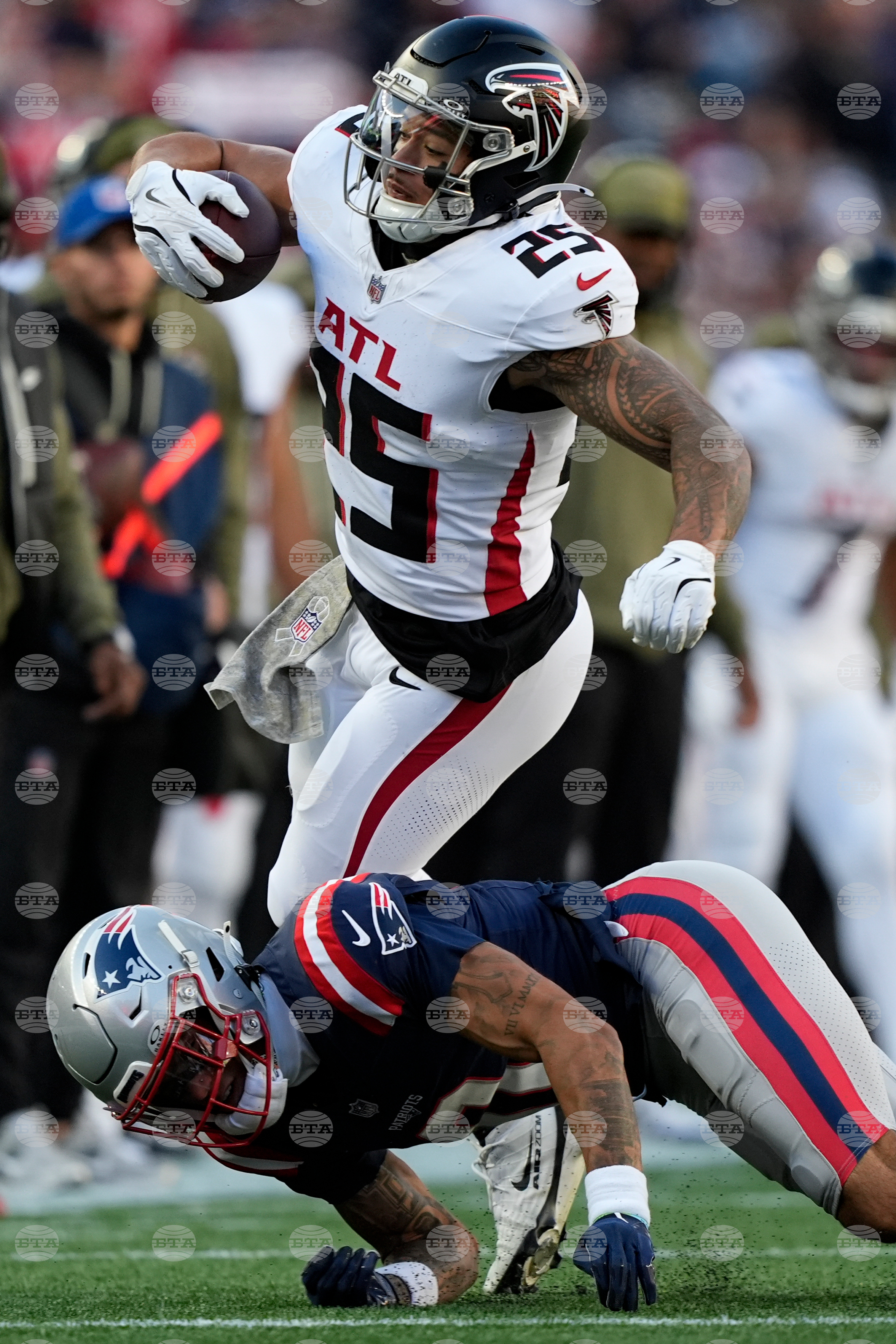 Falcons Patriots Football