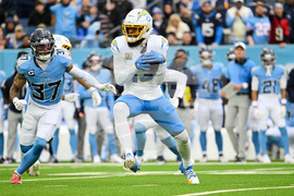 Chargers Titans Football