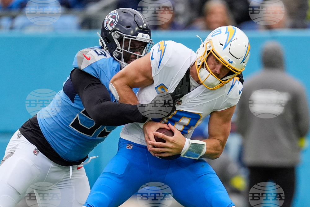 Chargers Titans Football