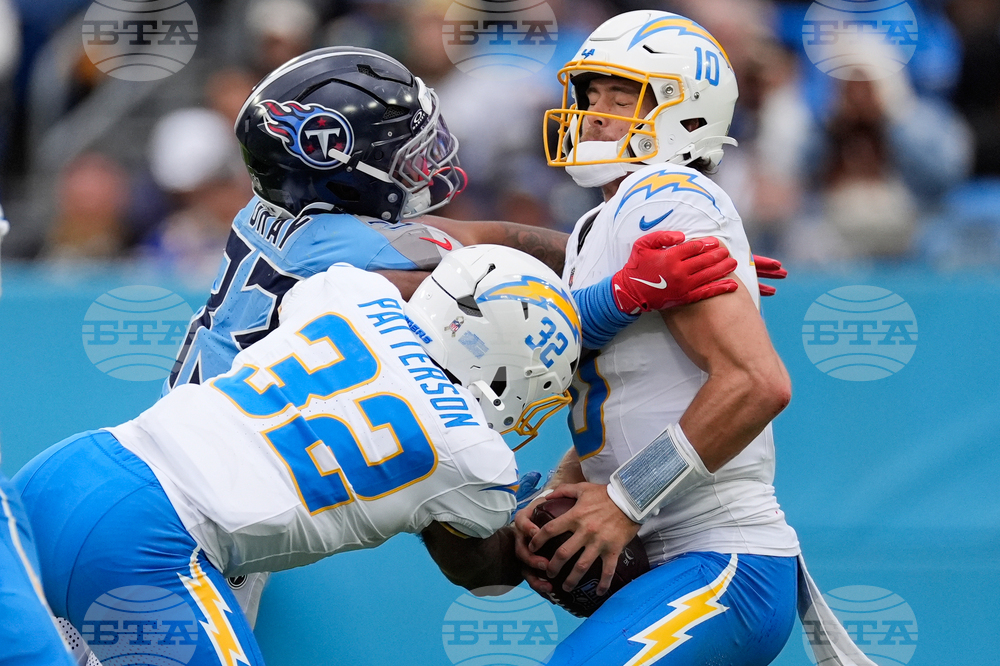 Chargers Titans Football