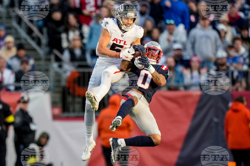 Falcons Patriots Football