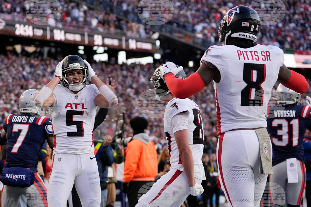 Falcons Patriots Football