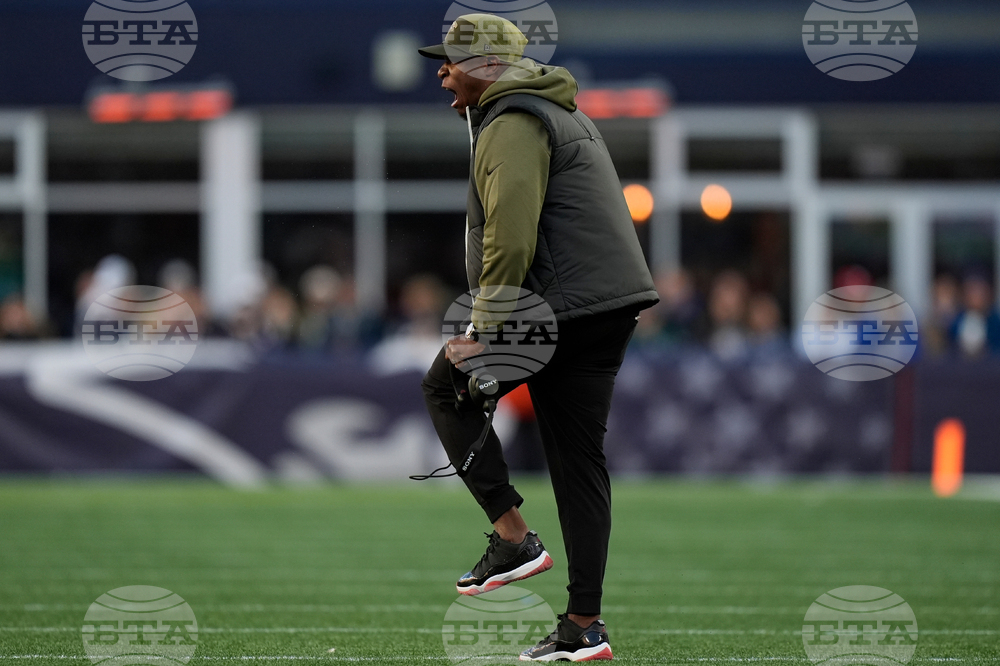 Falcons Patriots Football