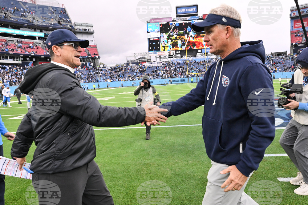 Chargers Titans Football