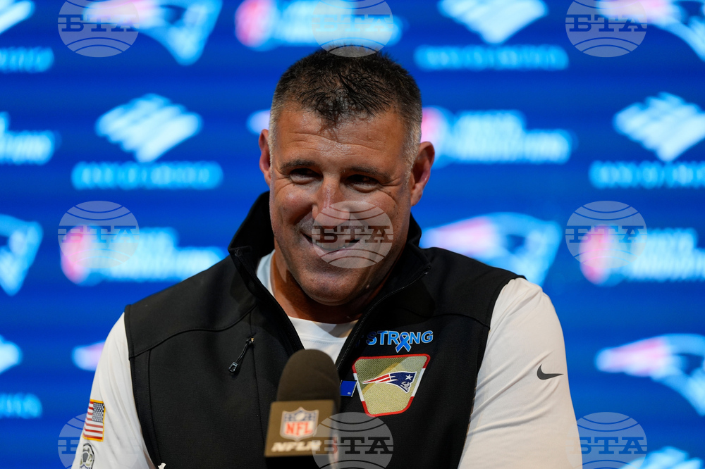 Falcons Patriots Football