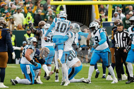 Panthers Packers Football