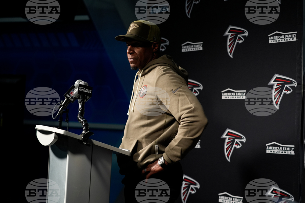 Falcons Patriots Football