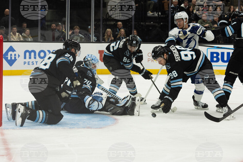 Lightning Mammoth Hockey