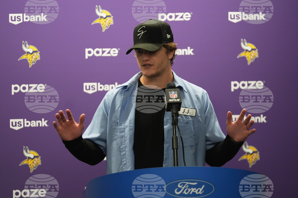 Vikings Lions Football