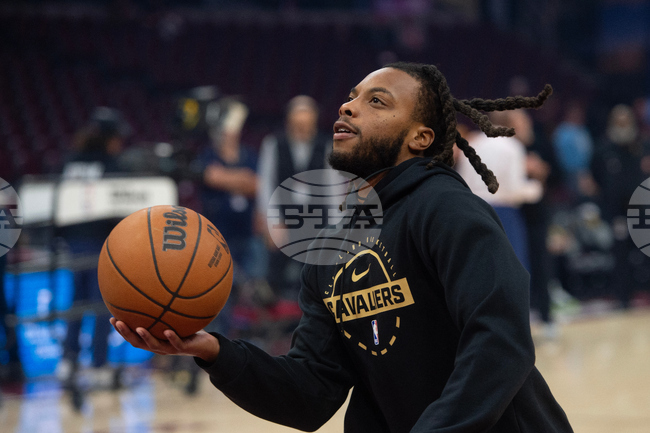 Hawks Cavaliers Basketball