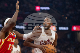 Hawks Cavaliers Basketball