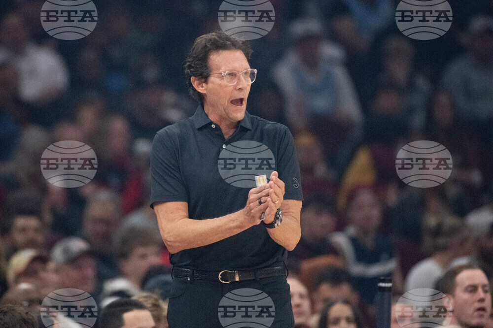 Hawks Cavaliers Basketball