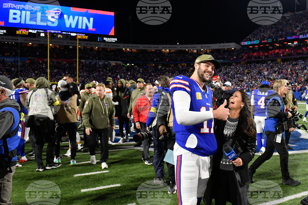 Chiefs Bills Football