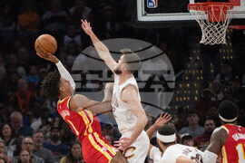 Hawks Cavaliers Basketball