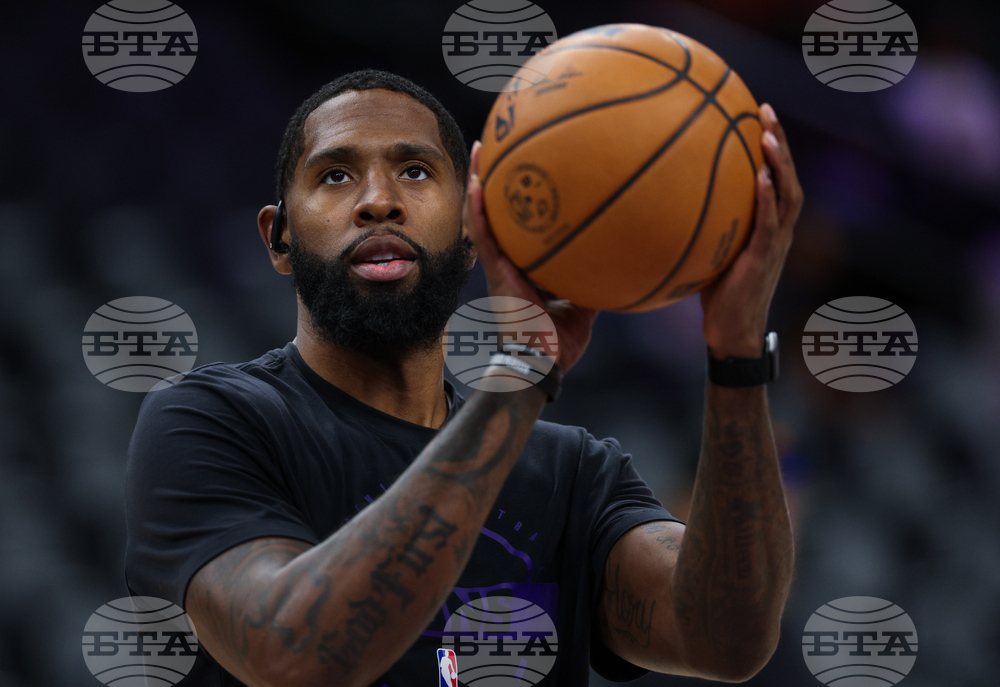 Spurs Suns Basketball