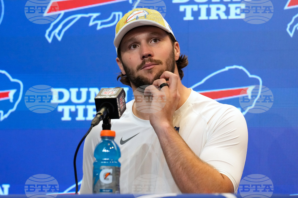 Chiefs Bills Football