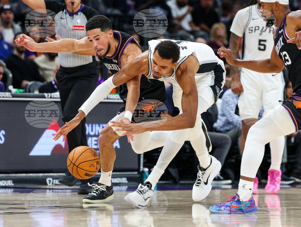 Spurs Suns Basketball