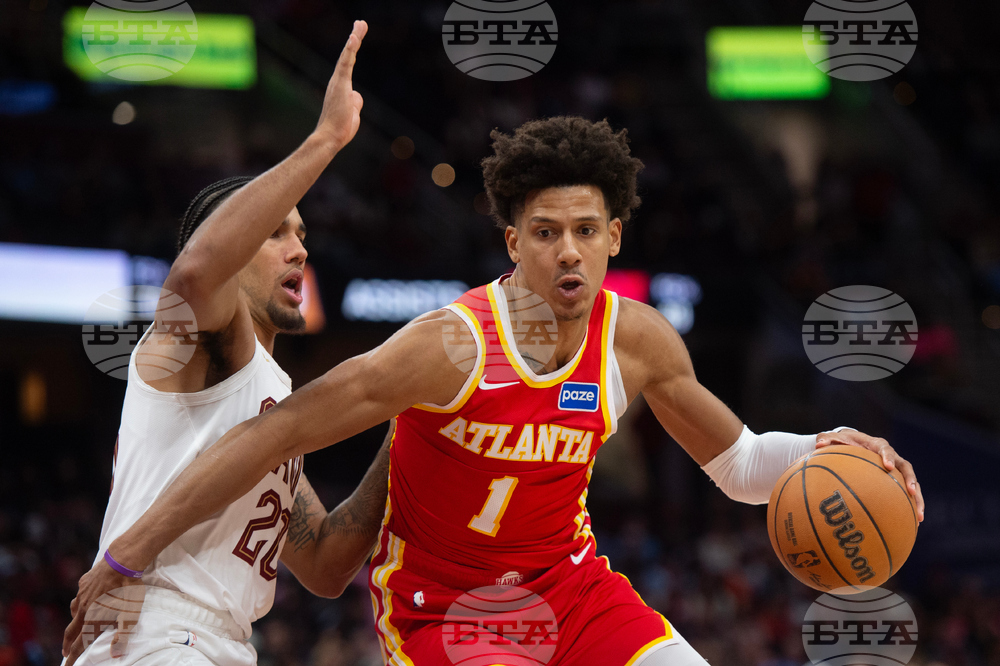 Hawks Cavaliers Basketball