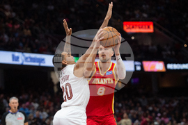 Hawks Cavaliers Basketball