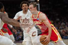 Hawks Cavaliers Basketball