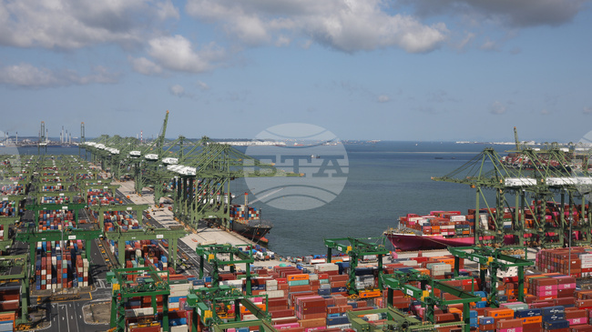 Сингапур подкрепя внедряването на „зелен“ метанол за намаляване на въглеродните емисии от морския транспорт