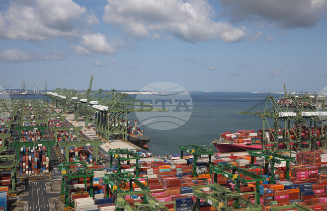 Сингапур подкрепя внедряването на „зелен“ метанол за намаляване на въглеродните емисии от морския транспорт