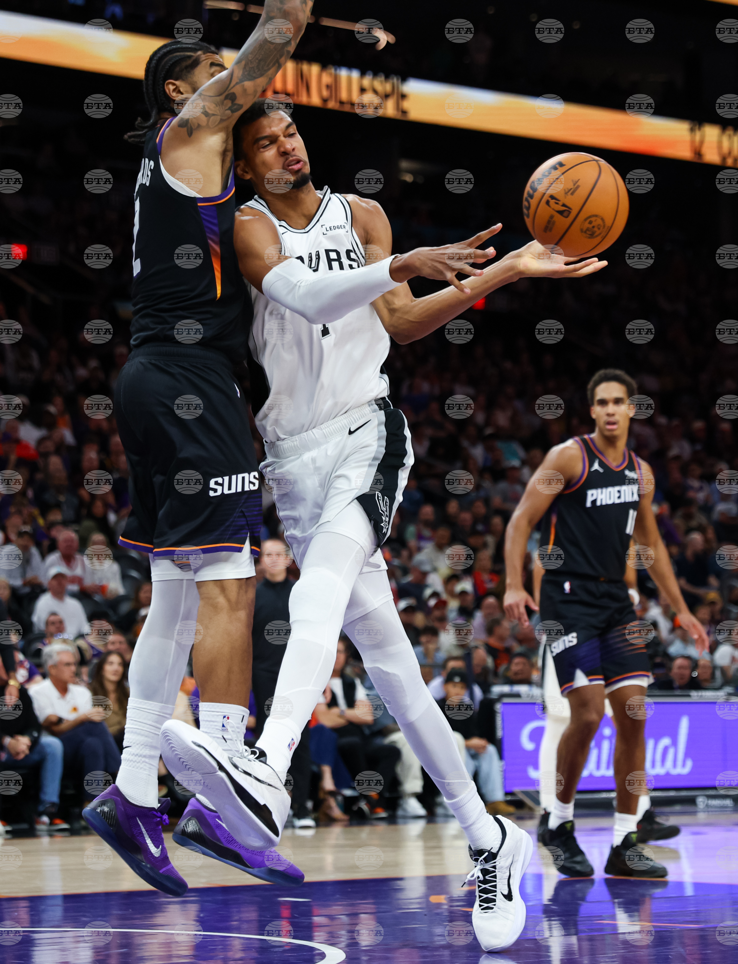 Spurs Suns Basketball