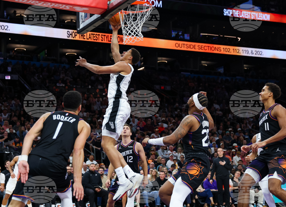 Spurs Suns Basketball