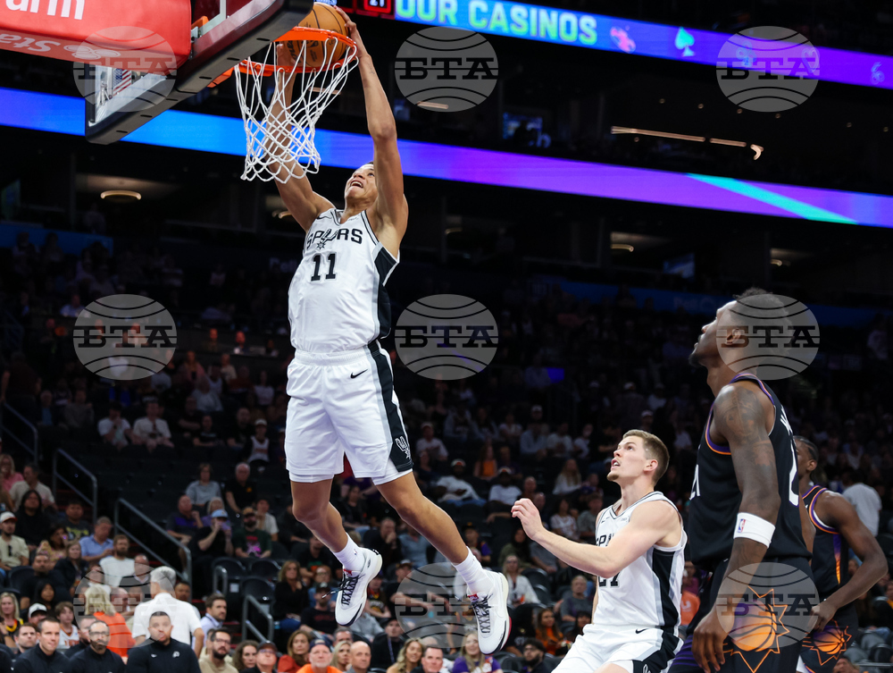 Spurs Suns Basketball