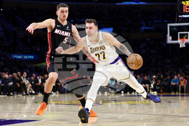 Heat Lakers Basketball