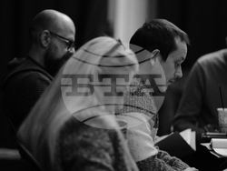 Марий Росен поставя „Жената – Конбини“ в Народния театър, снимка – Народен театър/ Петко Мавродиев