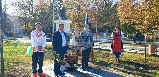 Hristo Botev Monument Unveiled in Moldovan Village of Corten