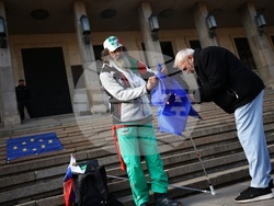 Партия „Възраждане“ - протест