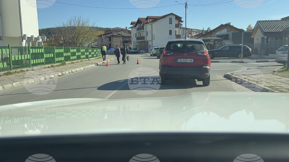 Шофьор на лек автомобил блъсна няколко паркирани коли в Самоков и по-късно почина в болница 