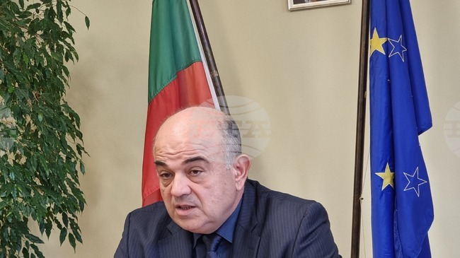 Потребителската кошница расте с 1 лева за седмица до 98 лева, каза председателят на ДКСБТ Владимир Иванов 