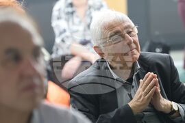 Централни хали - „Светилник: Че какво без песен е светът“ - инициатива