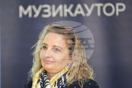 Централни хали - „Светилник: Че какво без песен е светът“ - инициатива