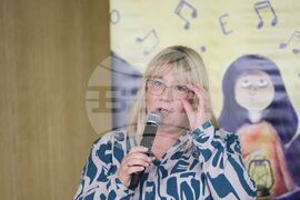 Централни хали - „Светилник: Че какво без песен е светът“ - инициатива