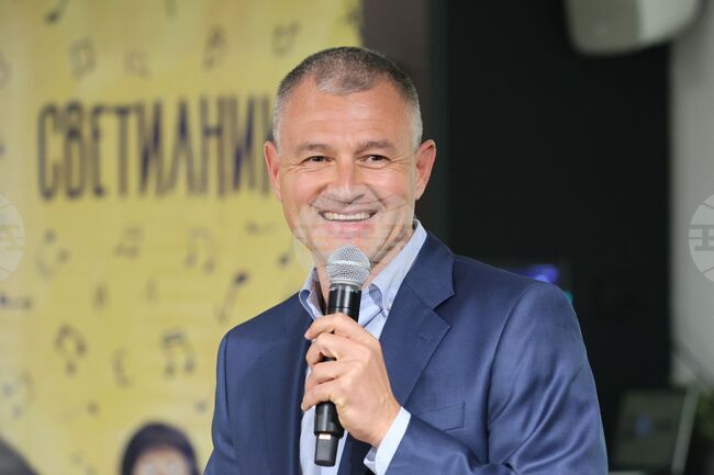 Инициативата „Светилник“ има потенциал да се разрасне извън границите на страната, каза директорът на „Музикаутор“ Иван Димитров
