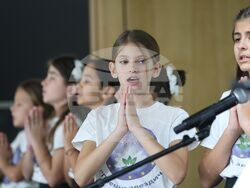 Централни хали - „Светилник: Че какво без песен е светът“ - инициатива
